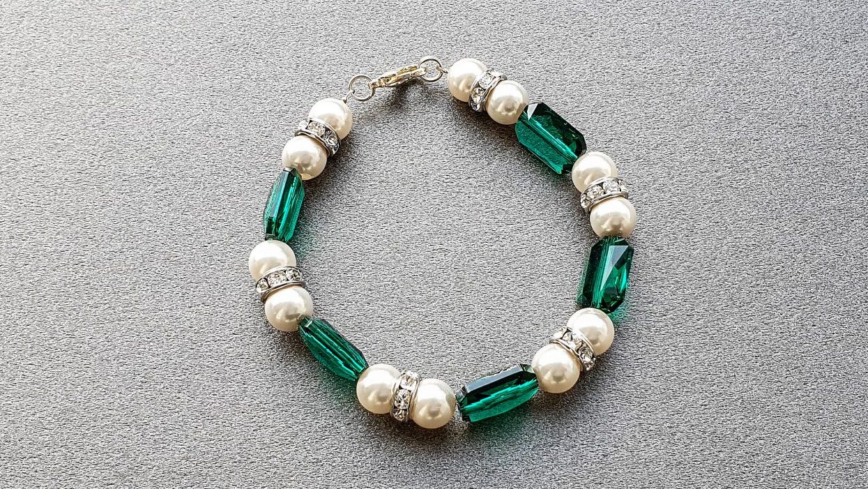 Bratara Swarovski Royal Emerald Cut & White Pearl V2