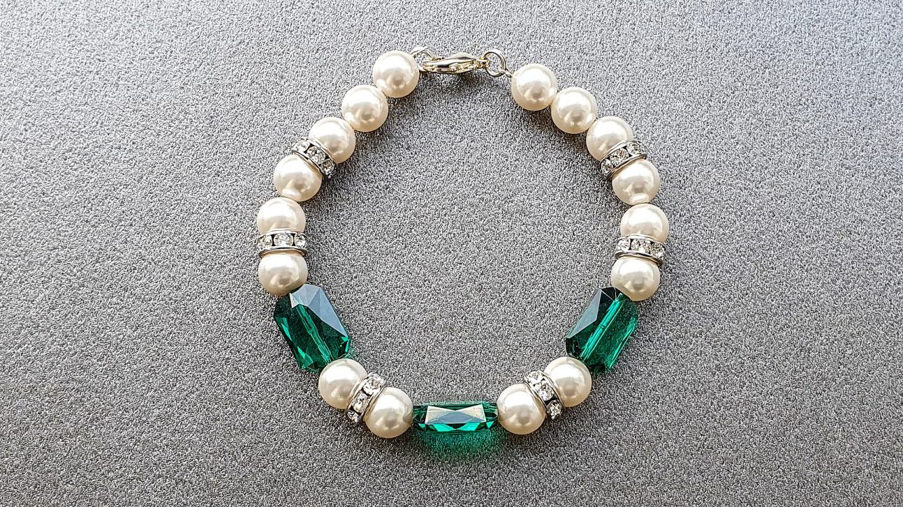 Bratara Swarovski Royal Emerald Cut & White Pearl V3