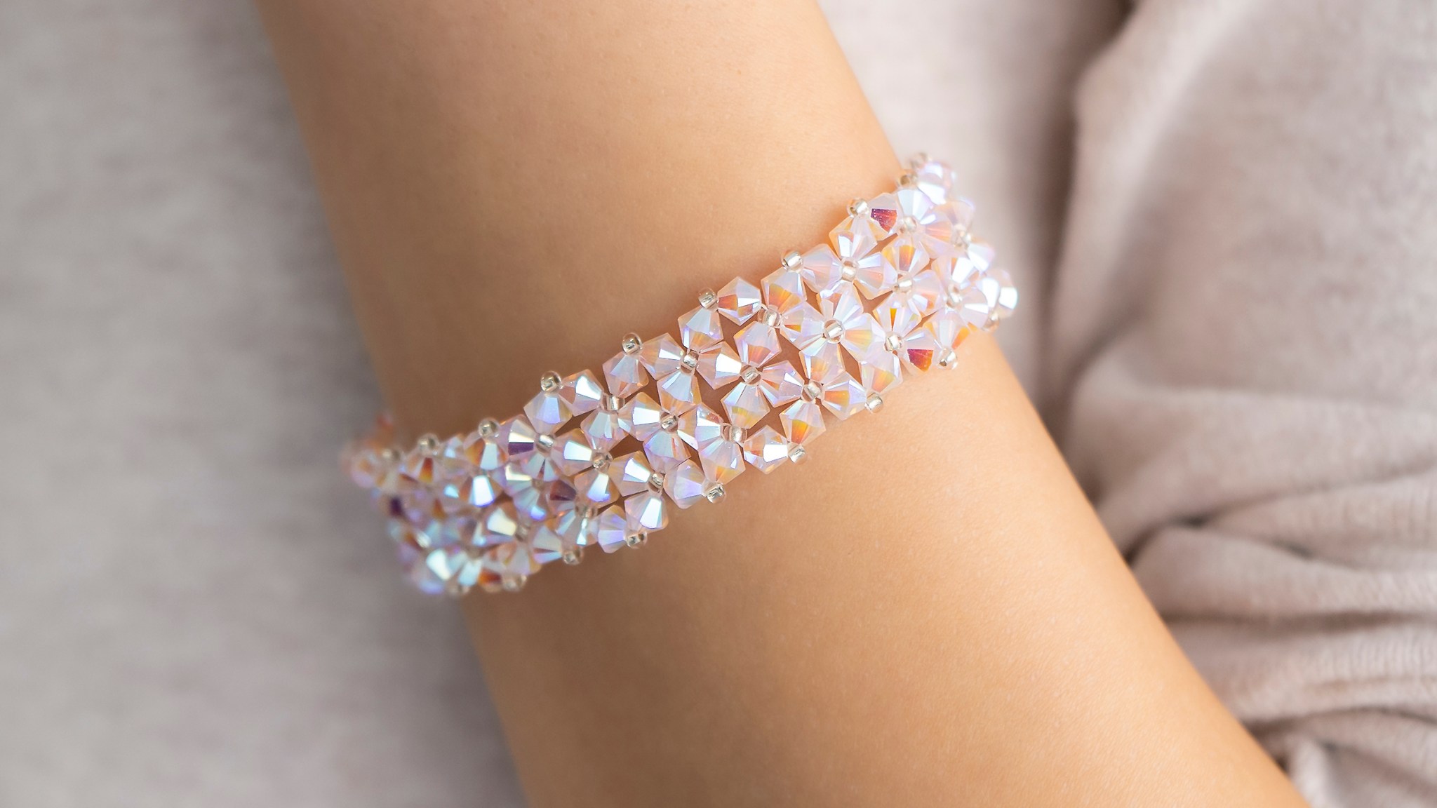 Bratara Statement Swarovski Rose Water Opal AB