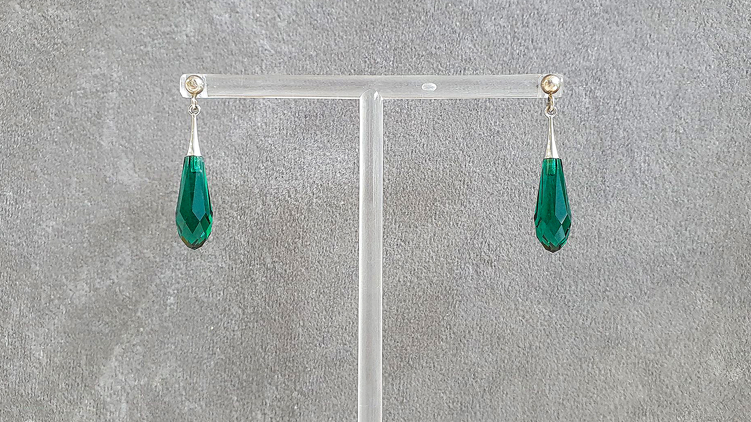Cercei Lungi Swarovski Emerald & Silver