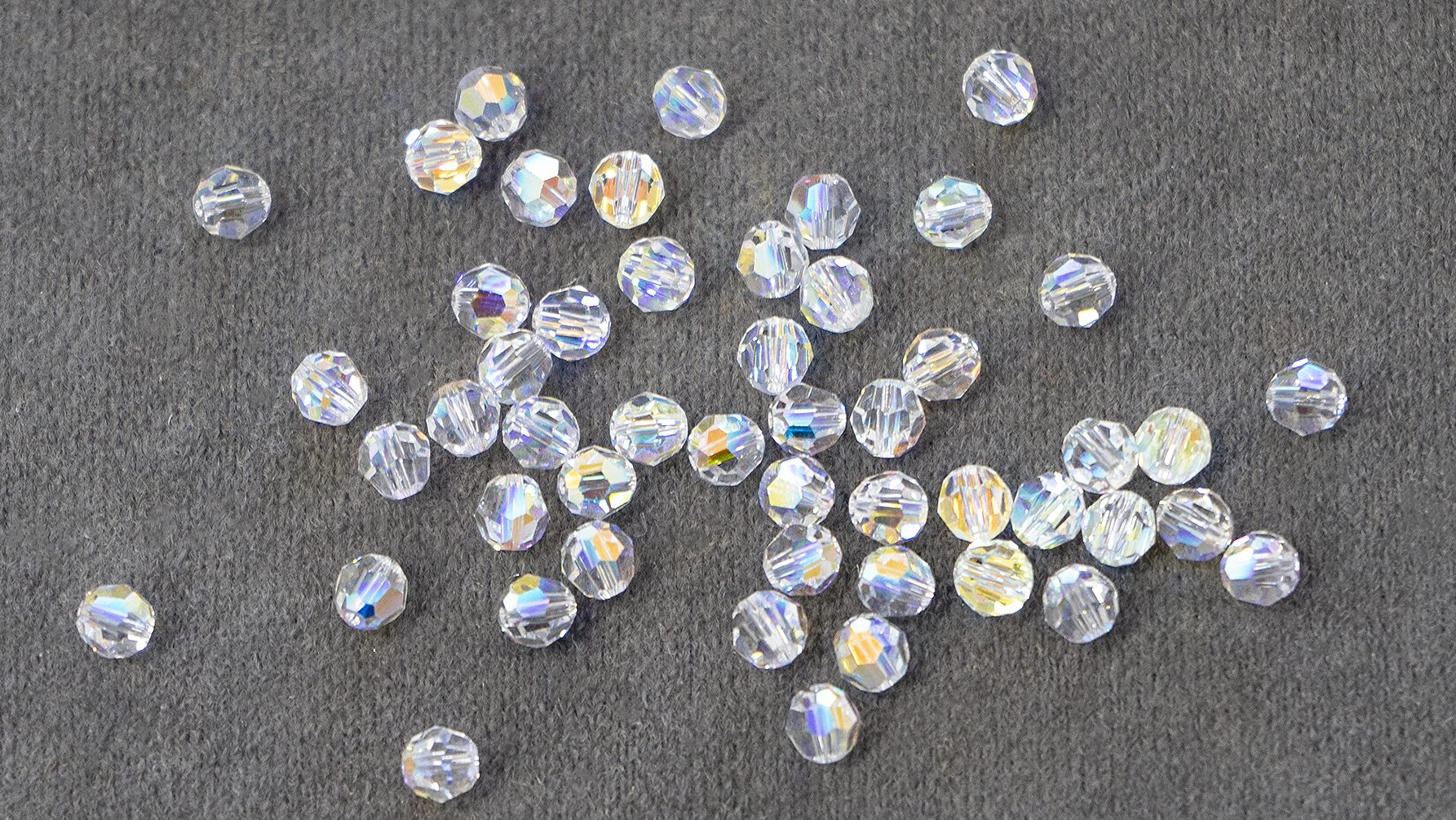 Mărgea Crystal Round Bead 5000, Crystal Aurore Boreale, 5mm