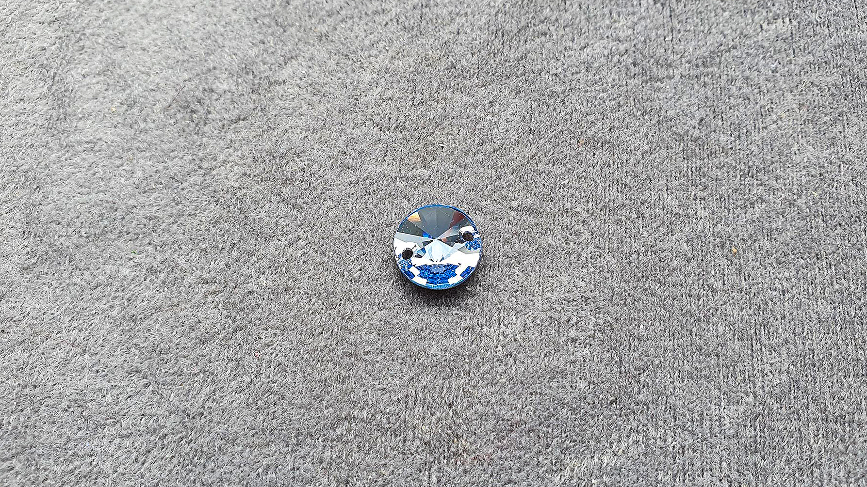 Swarovski Sew-On Stone 3200 Light Sapphire 10mm