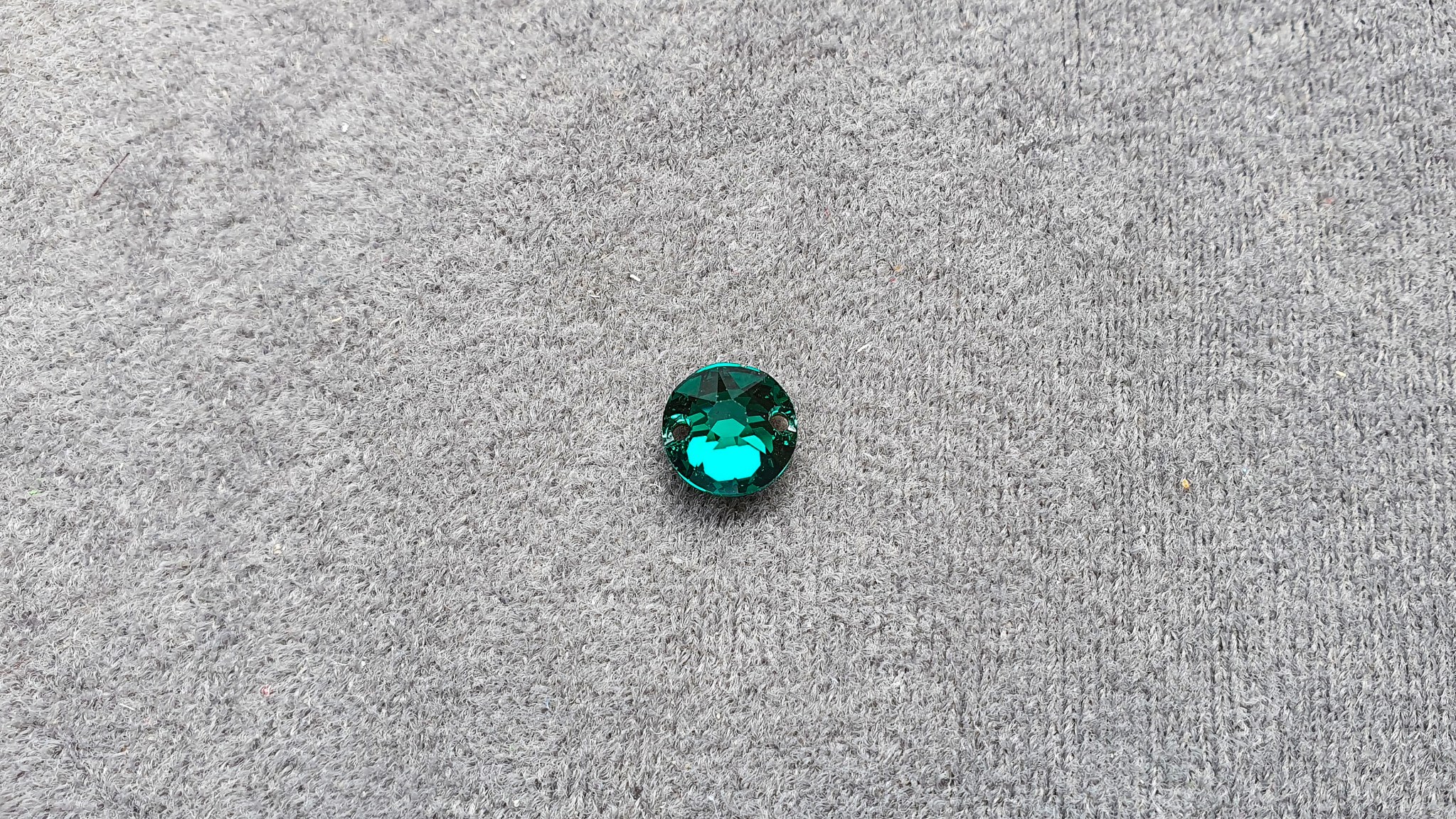 Sew-On Stone 3288 Emerald 8mm