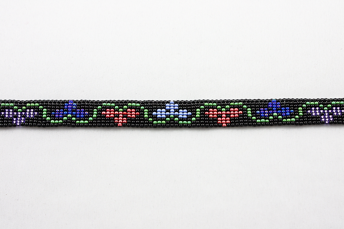 Zgărdan Tradițional Motiv Floral – Negru/Albastru